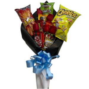 Bouquet de chocolates y snacks