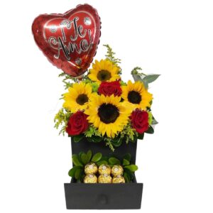 Cajón con rosas, girasoles y ferrero