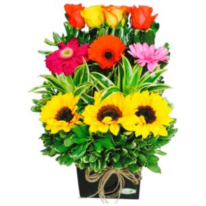 Bonito escalonado de flores surtidas